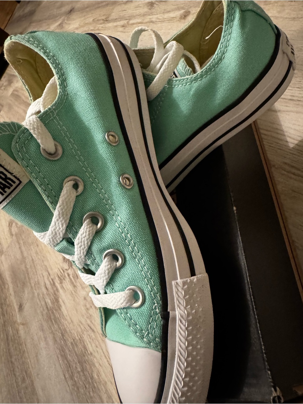 Converse Mint Green Low Top Sneakers Chuck Taylor size 6mns 4mns - Picture 3 of 5